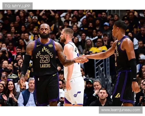 尊龙app官网安全可靠,保障玩家账号信息与资金安全的最佳选择 尊龙app官网安全可靠,保障玩家账号信息与资金安全的最佳选择